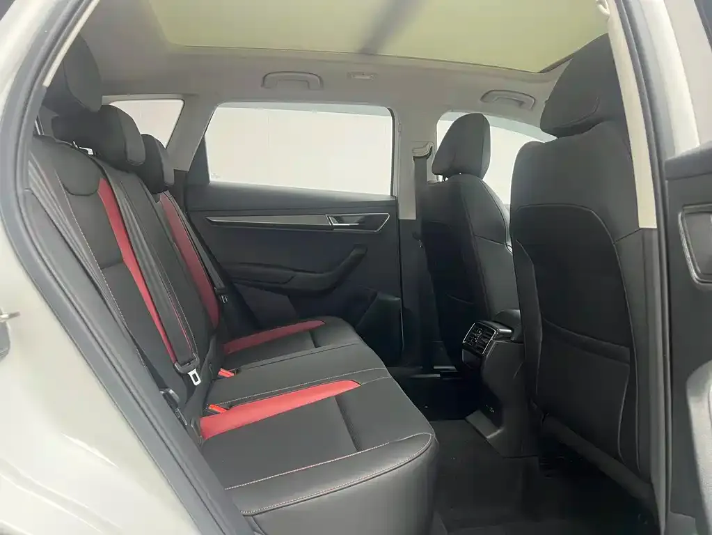 Skoda Karoq — фото 2