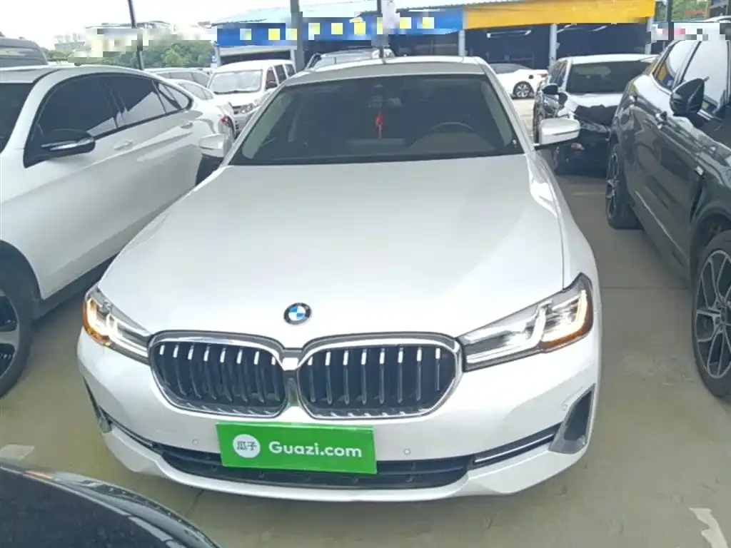 BMW 5 Series — фото 10