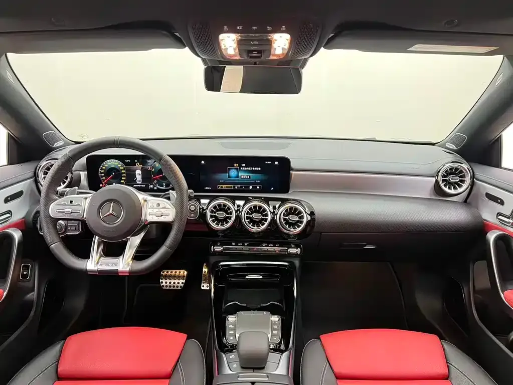 Mercedes-Benz CLA AMG — фото 9