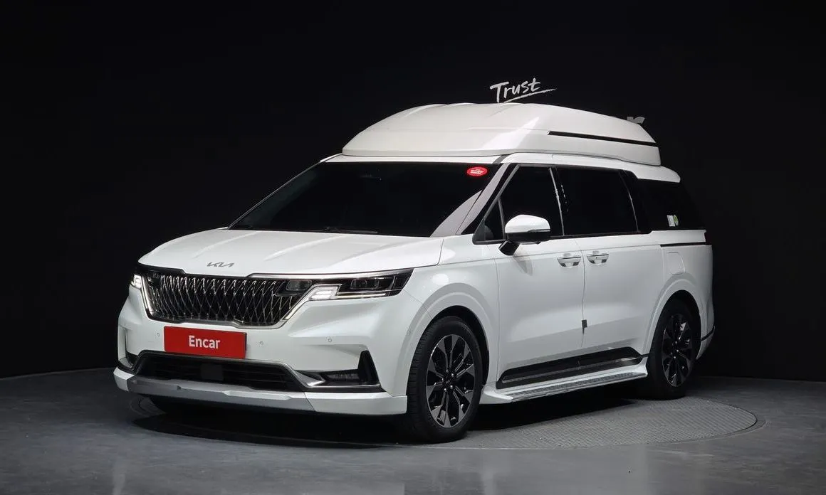 Kia Carnival — фото 1
