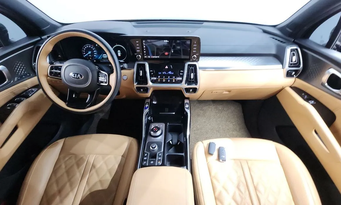 Kia Sorento — фото 7