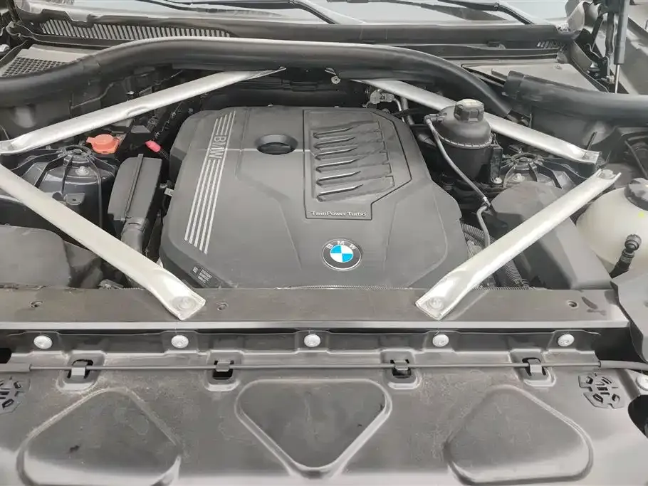 BMW X5 (Import) — фото 10