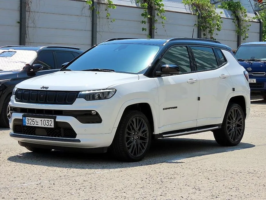 Jeep Compass — фото 9