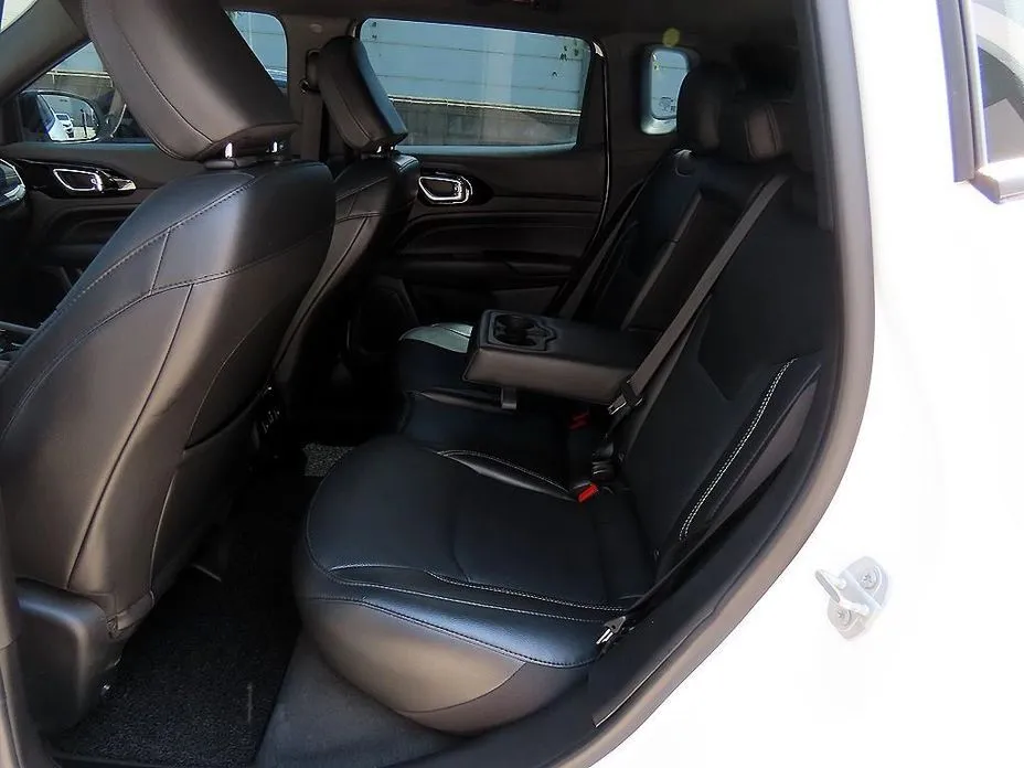 Jeep Compass — фото 2