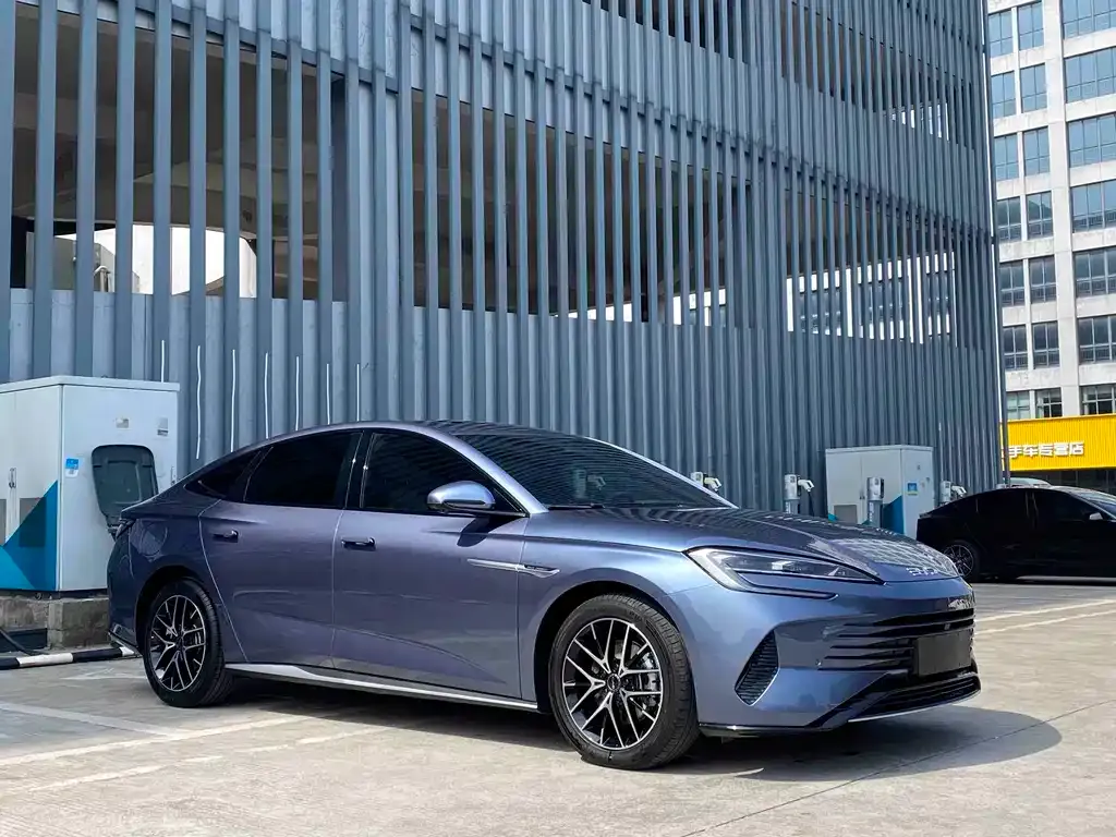 BYD Seal — фото 10