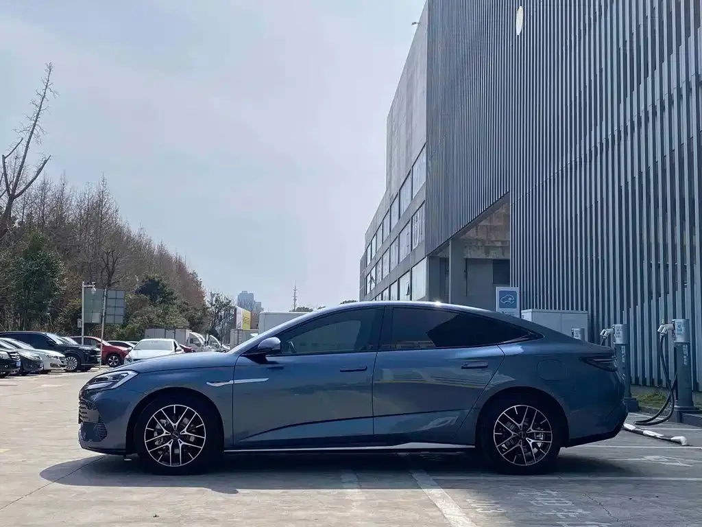 BYD Seal — фото 4