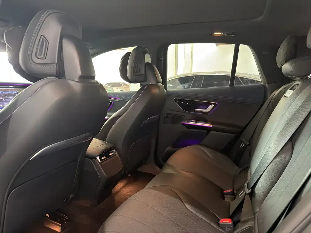Mercedes-Benz EQE SUV — фото 4