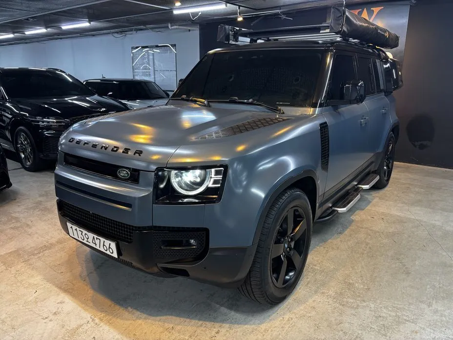 Land Rover Defender — фото 1
