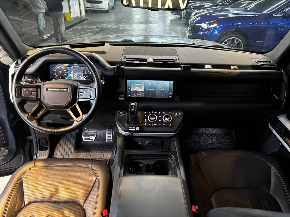 Land Rover Defender — фото 6