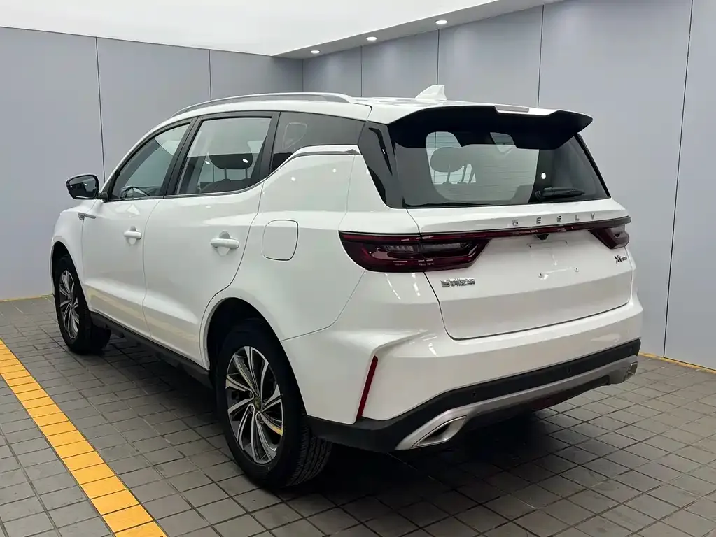 Geely Vision X6 — фото 9