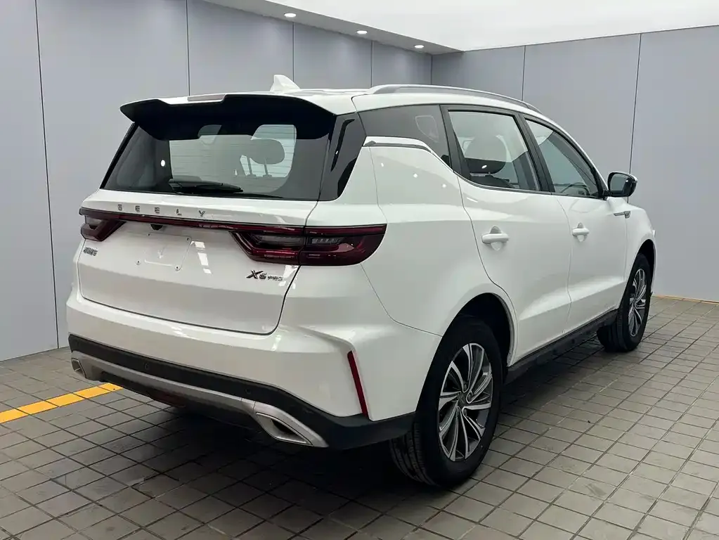 Geely Vision X6 — фото 8