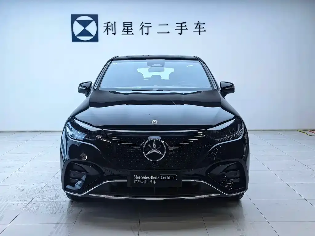 Mercedes-Benz EQE SUV — фото 3