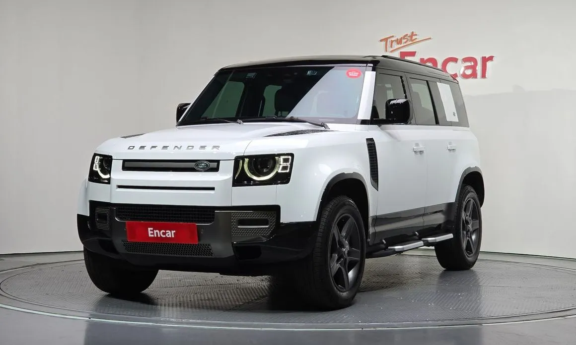 Land Rover Defender — фото 1