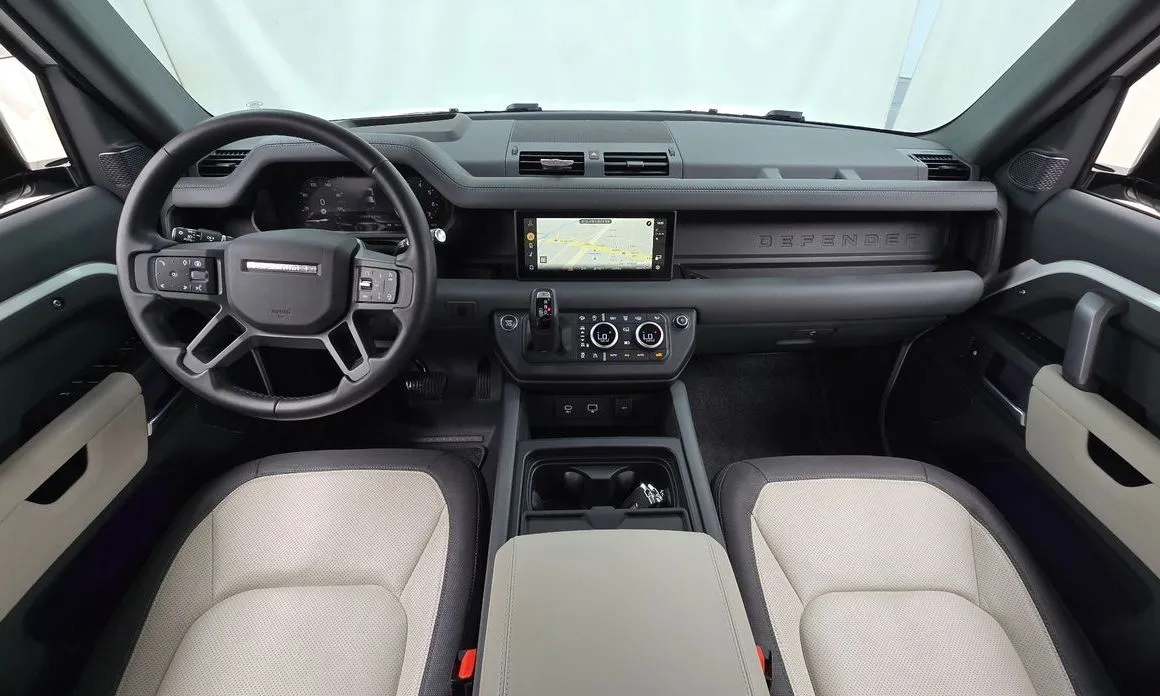 Land Rover Defender — фото 10