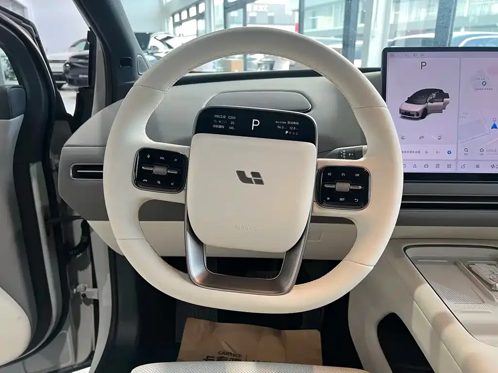 Li Auto i6 — фото 10