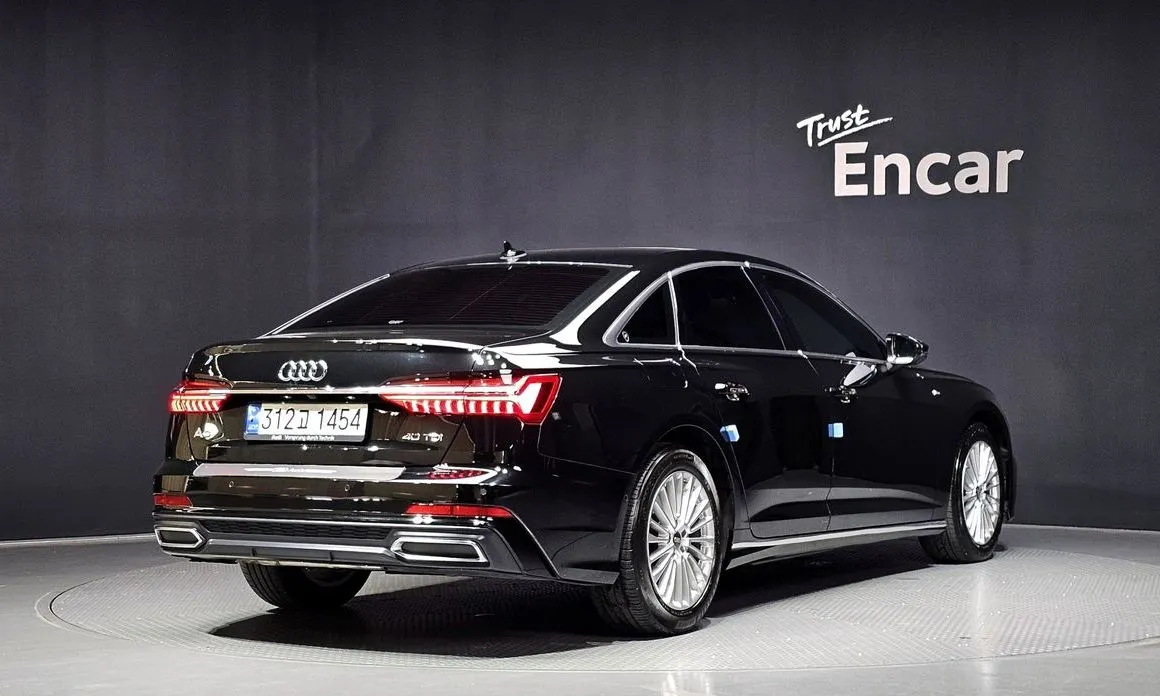 Audi A6 — фото 8