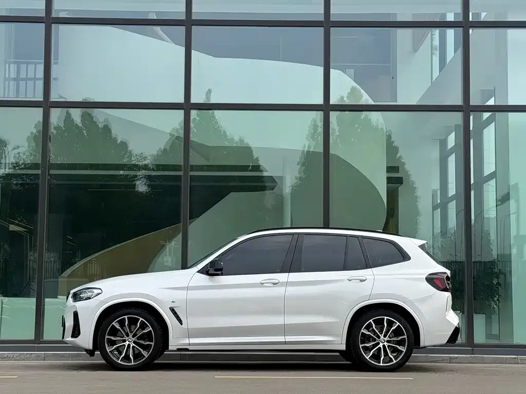 BMW X3 — фото 10
