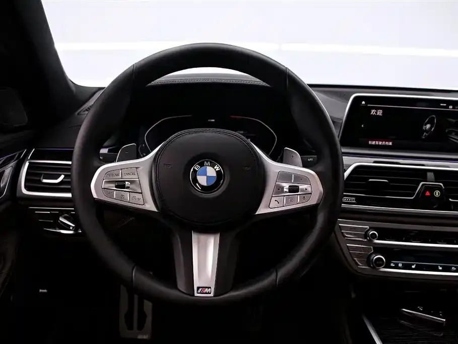 BMW 7 Series — фото 5