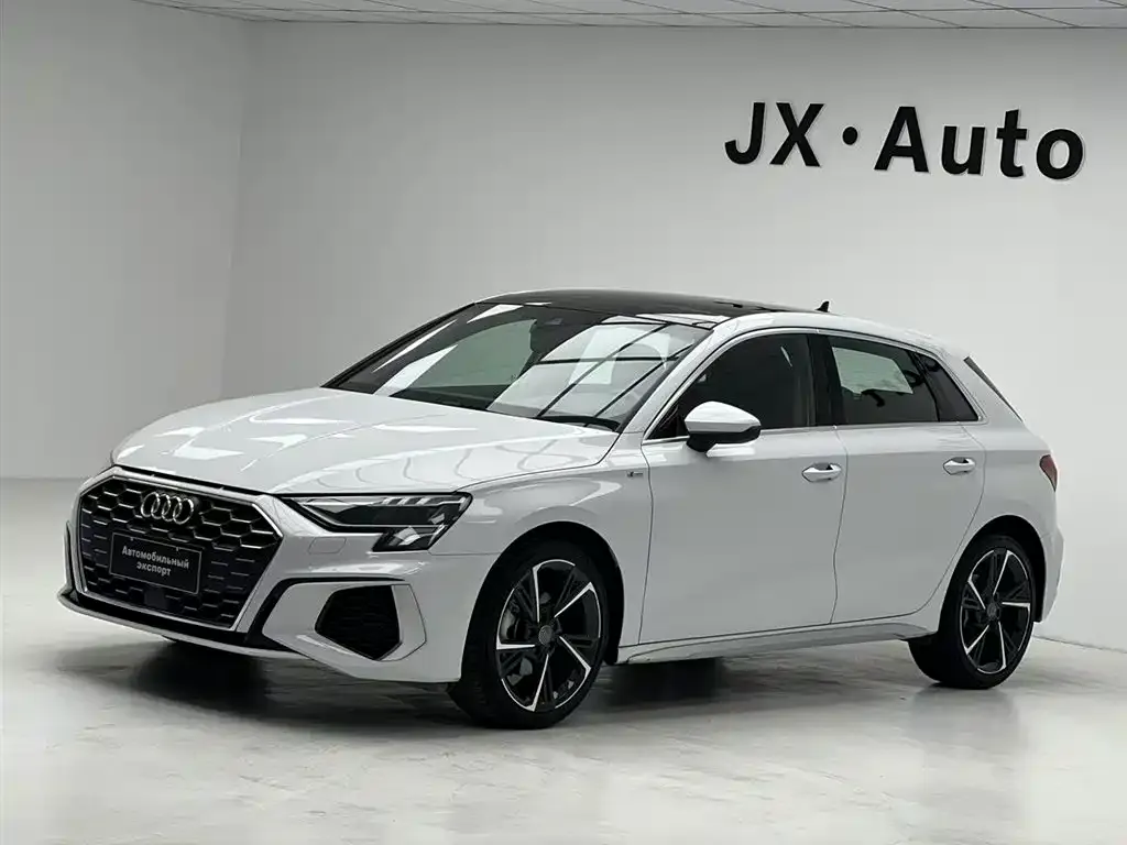 Audi A3 — фото 1