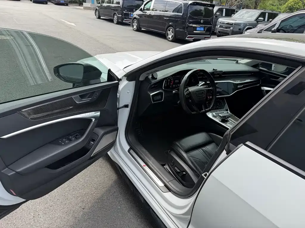 Audi A7 — фото 10