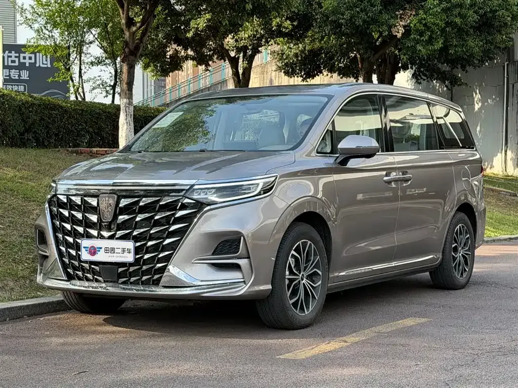 Roewe iMAX8 New Energy — фото 1