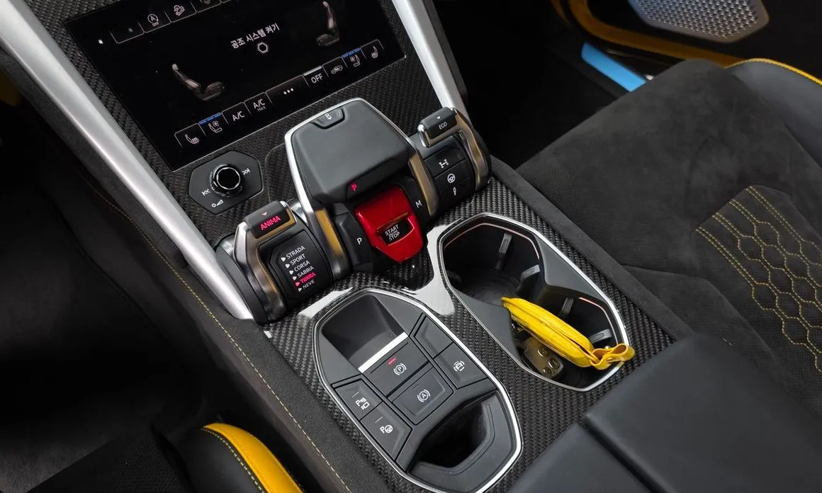 Lamborghini Urus — фото 9
