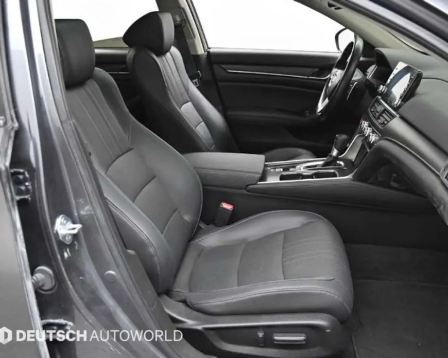 Honda Accord — фото 10