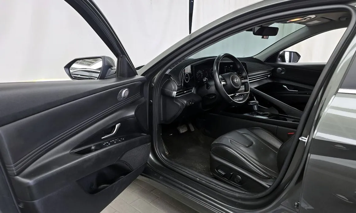 Hyundai AVANTE — фото 4
