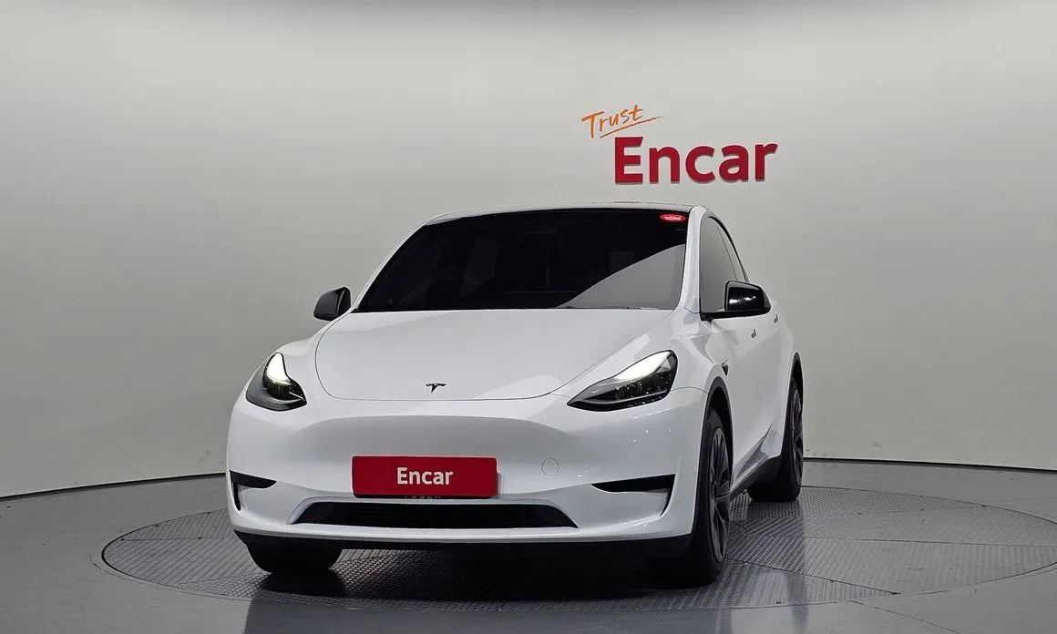 Tesla Model Y — фото 2