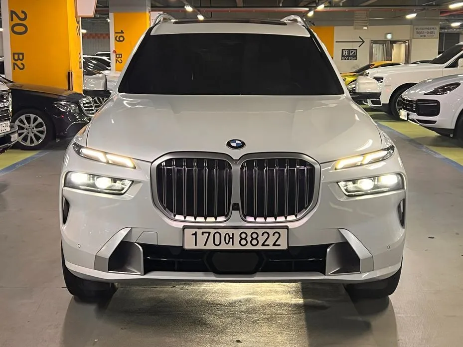 BMW X7 — фото 8