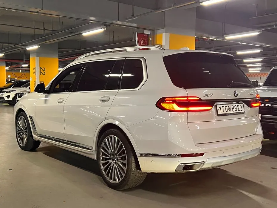 BMW X7 — фото 10