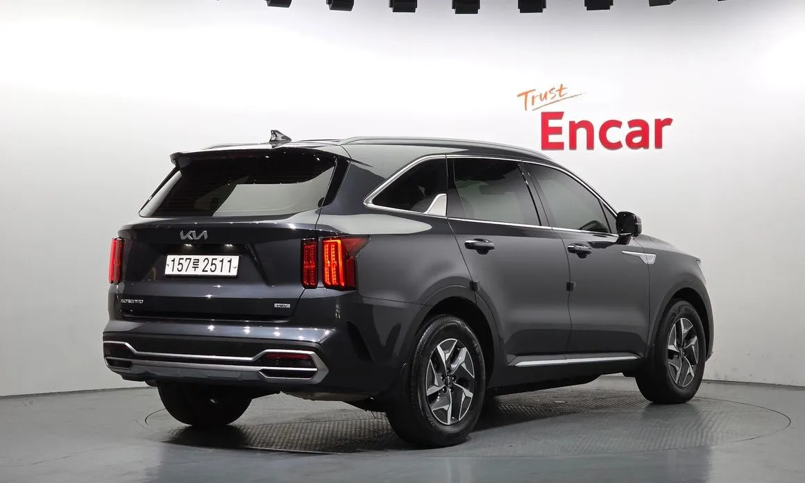 Kia Sorento — фото 5