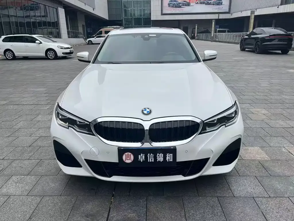 BMW 3 Series — фото 1
