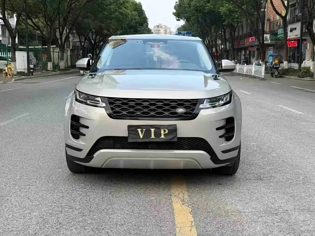 Land Rover Evoque — фото 1