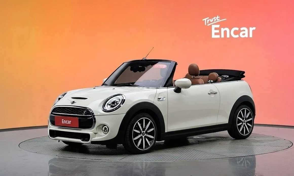 Mini Cooper Convertible — фото 1