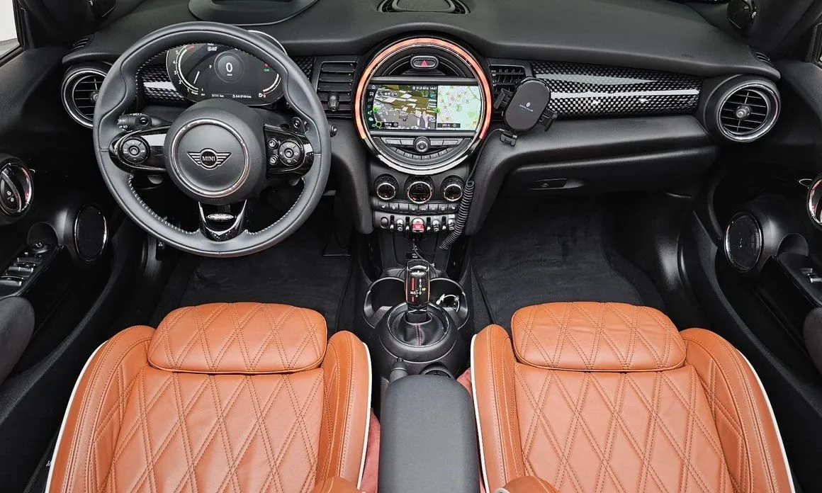 Mini Cooper Convertible — фото 10