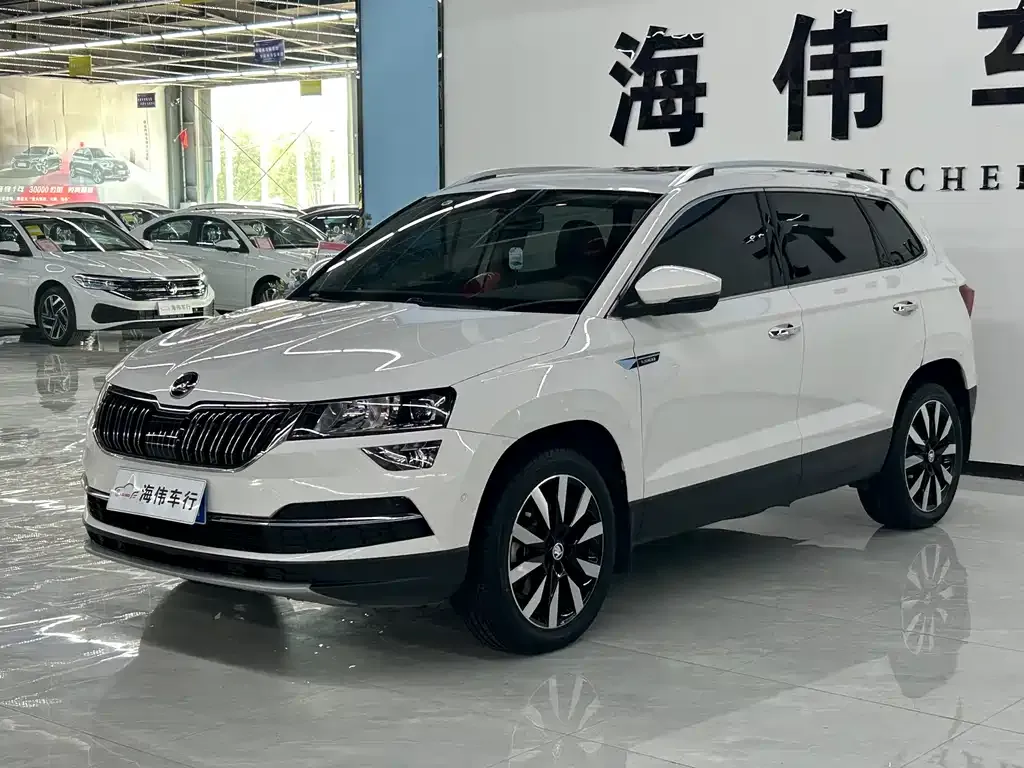 Skoda Karoq — фото 1