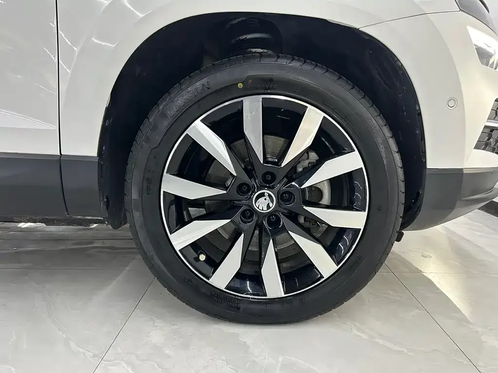 Skoda Karoq — фото 3