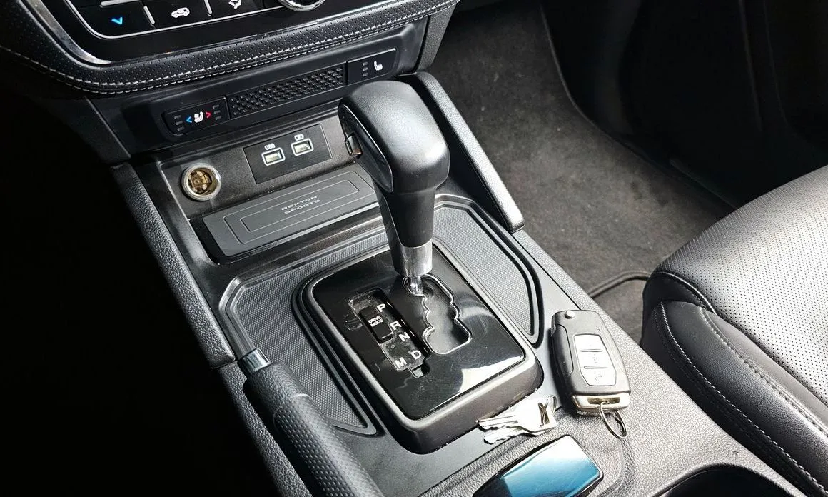 KG Mobility (Ssangyong) Rexton — фото 10
