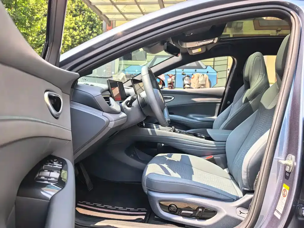 BYD Seal 06GT — фото 3