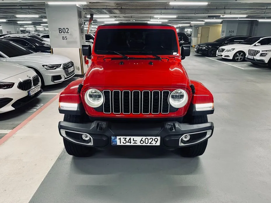 Jeep Wrangler — фото 9