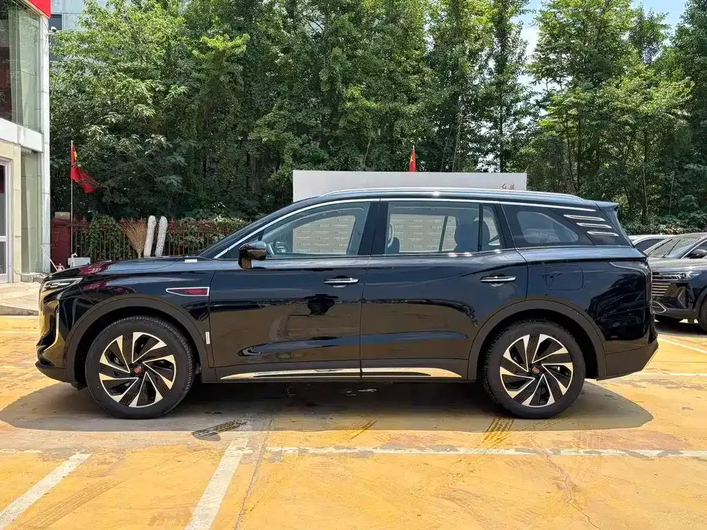 Hongqi HS7 PHEV — фото 10
