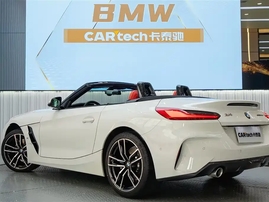 BMW Z4 — фото 9