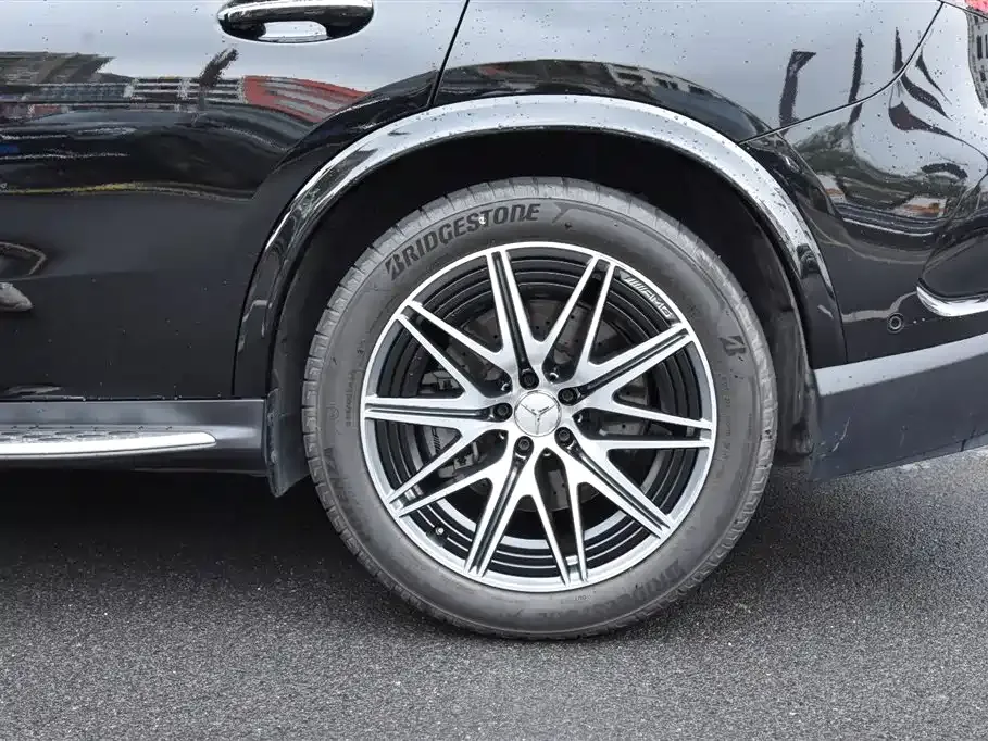 Mercedes-Benz GLC AMG — фото 7