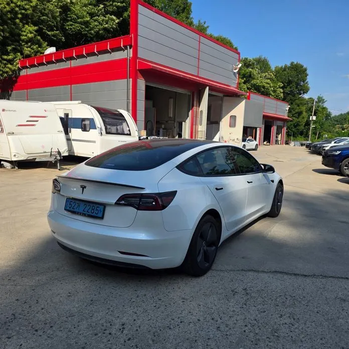 Tesla Model 3 — фото 8