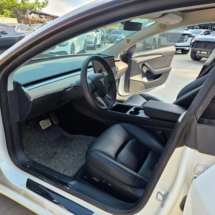 Tesla Model 3 — фото 3