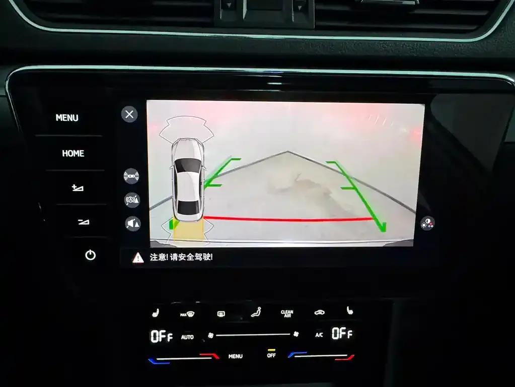 Skoda Superb — фото 3