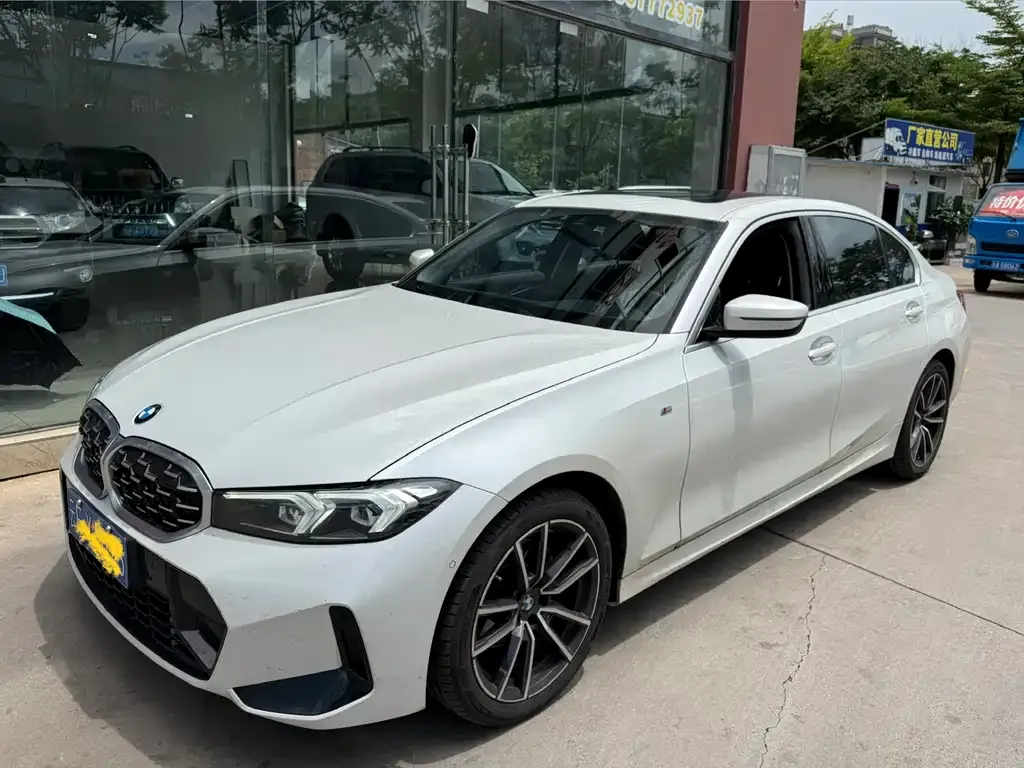 BMW 3 Series — фото 1