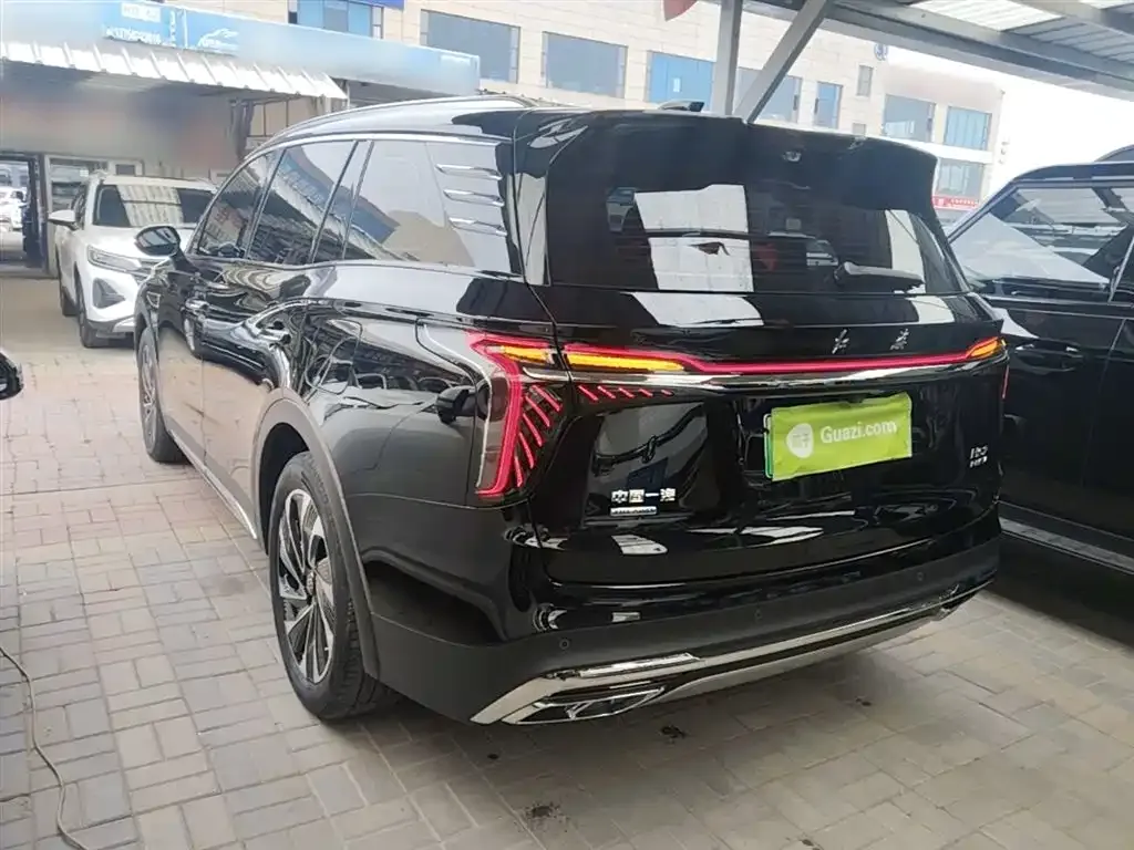 Hongqi HS7 PHEV — фото 10