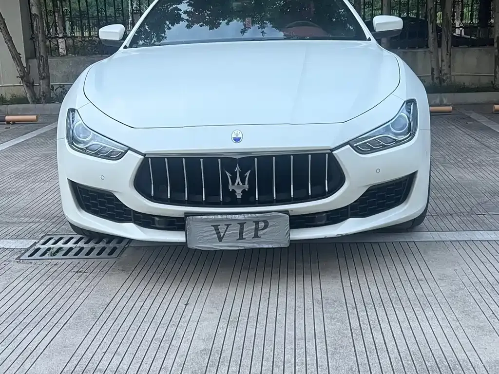 Maserati Ghibli — фото 10